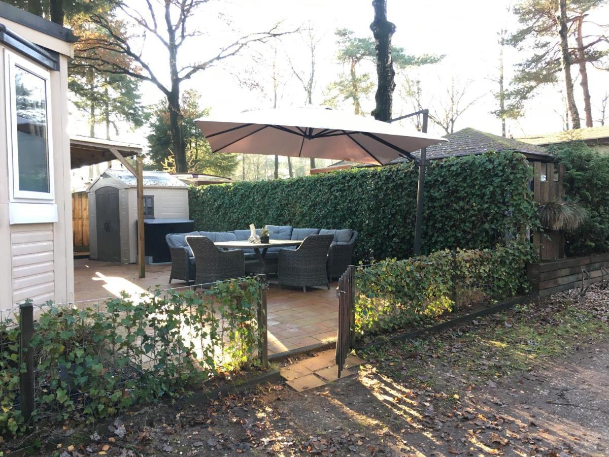 Prachtige Luxe Chalet Op De Veluwe Nabij Hoenderloo Villa Esterno foto